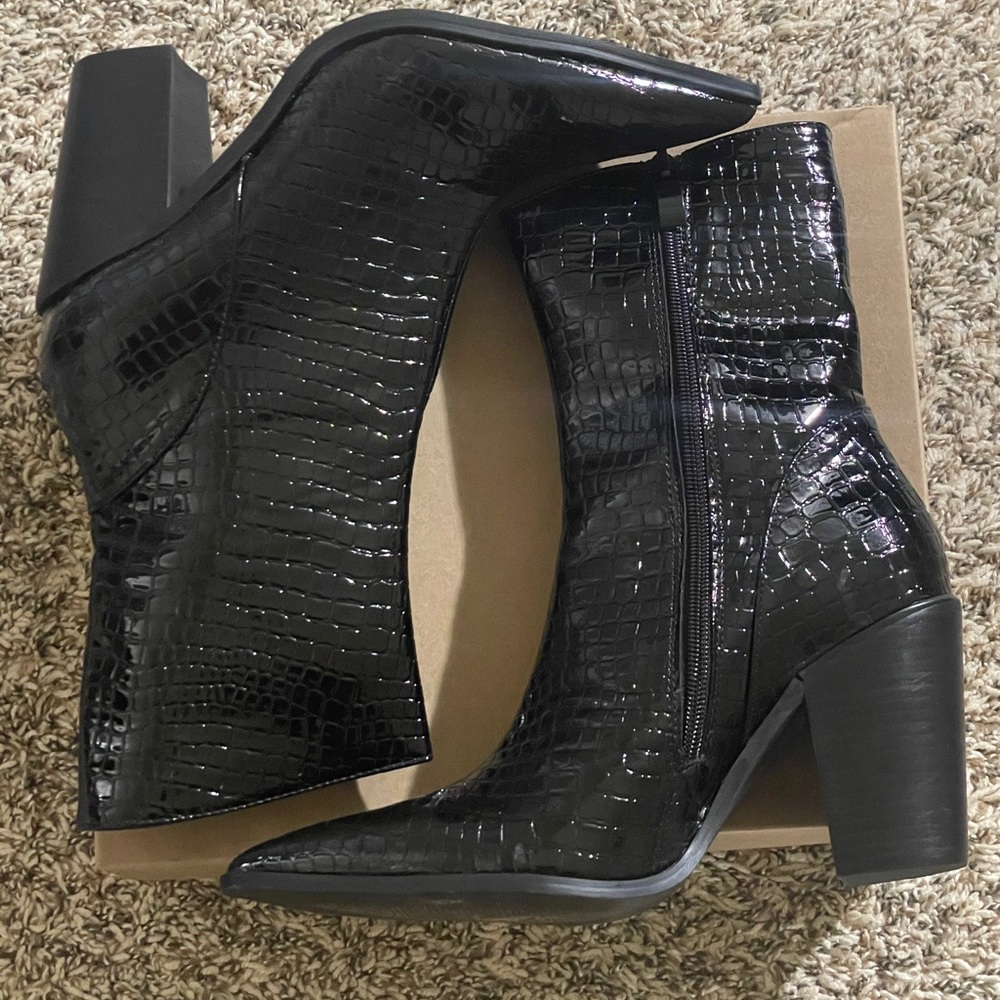 BOOHOO leather boots!!!